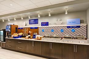Holiday Inn Express & Suites New Berlin by IHG