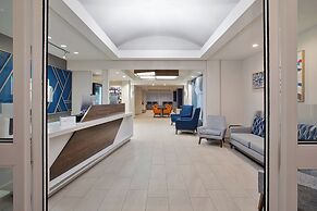 Holiday Inn Express Hotel & Suites Grand Rapids-North by IHG