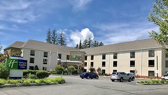 Holiday Inn Express Hotel & Suites Great Barrington, an IHG Hotel