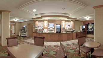 Holiday Inn Express & Suites Forest by IHG