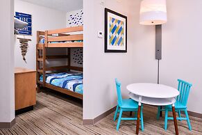 Holiday Inn Express Hotel & Suites Tampa-Anderson Rd/Veteran by IHG