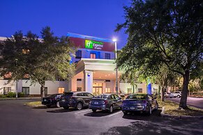 Holiday Inn Express Hotel & Suites Tampa-Anderson Rd/Veteran by IHG