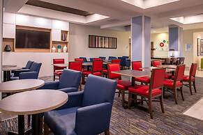 Holiday Inn Express Hotel & Suites Tampa-Anderson Rd/Veteran by IHG