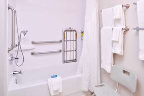 Holiday Inn Express Hotel & Suites Tampa-Anderson Rd/Veteran by IHG