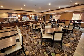 Holiday Inn Express Hotel & Suites Grand Forks by IHG