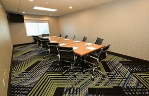 Holiday Inn Express Hotel & Suites Grand Forks by IHG