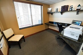 Holiday Inn Express Hotel & Suites Grand Forks by IHG