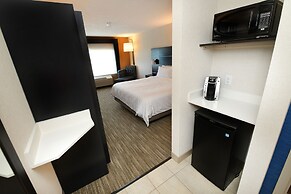 Holiday Inn Express Hotel & Suites Grand Forks by IHG