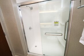 Holiday Inn Express Hotel & Suites Grand Forks by IHG