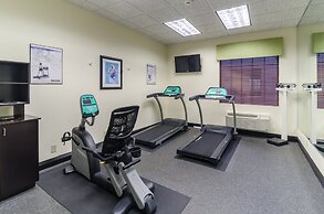 Holiday Inn Express & Suites Vinita by IHG