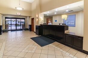 Holiday Inn Express & Suites Vinita by IHG