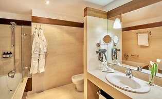 NH Collection Palacio de Burgos