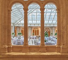 NH Collection Palacio de Burgos