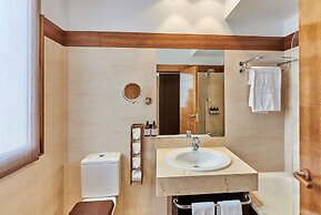 NH Collection Palacio de Burgos