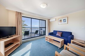 Oaks The Entrance Waterfront Suites