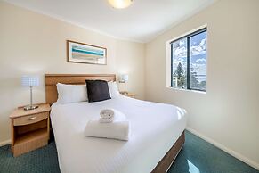 Oaks The Entrance Waterfront Suites