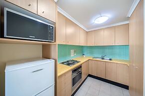 Oaks The Entrance Waterfront Suites