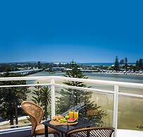 Oaks The Entrance Waterfront Suites