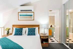 Oaks The Entrance Waterfront Suites