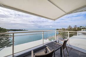 Oaks The Entrance Waterfront Suites