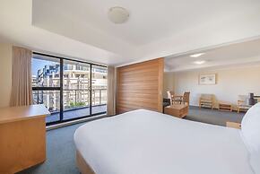 Oaks The Entrance Waterfront Suites