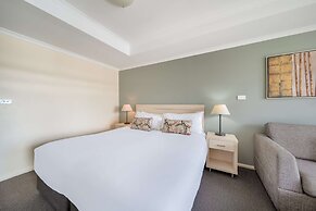 Oaks The Entrance Waterfront Suites