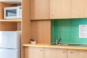 Oaks The Entrance Waterfront Suites