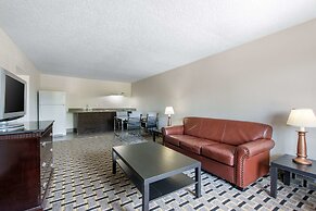 Clarion Inn & Suites Kissimmee-Lake Buena Vista South