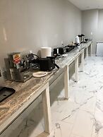 Clarion Inn & Suites Kissimmee-Lake Buena Vista South