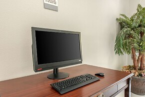 Clarion Inn & Suites Kissimmee-Lake Buena Vista South