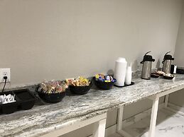 Clarion Inn & Suites Kissimmee-Lake Buena Vista South