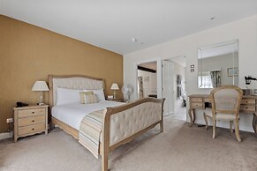 Sleeping Bear Hotel Dorchester