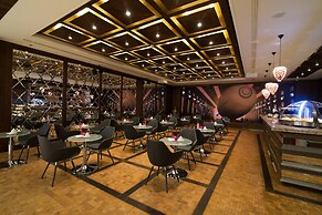 Airport Hotel Okecie