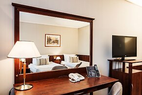 Airport Hotel Okecie