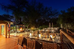 Tau Game Lodge
