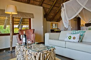 Tau Game Lodge