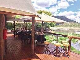 Tau Game Lodge