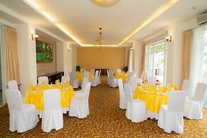 Century Riverside Hotel Hue