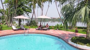 Century Riverside Hotel Hue