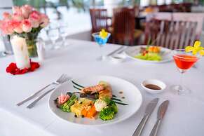 Century Riverside Hotel Hue