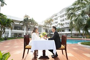 Century Riverside Hotel Hue