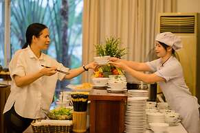 Century Riverside Hotel Hue