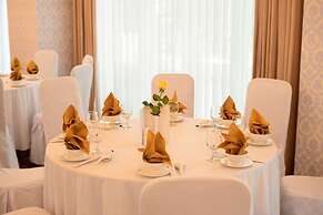 Century Riverside Hotel Hue