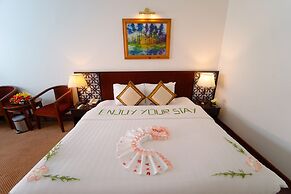 Century Riverside Hotel Hue