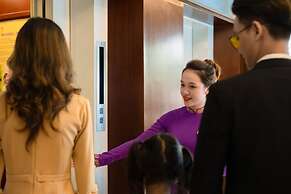 Century Riverside Hotel Hue