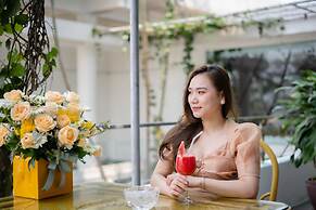 Century Riverside Hotel Hue