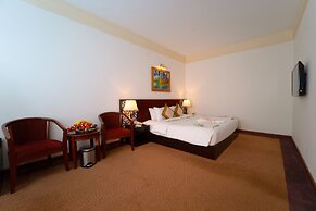 Century Riverside Hotel Hue