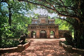 Century Riverside Hotel Hue