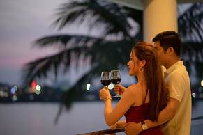 Century Riverside Hotel Hue