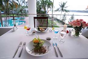 Century Riverside Hotel Hue